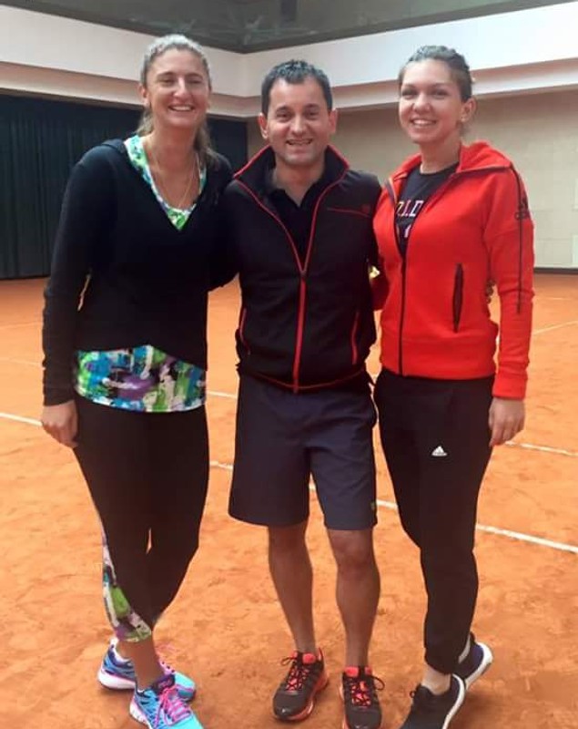 Simona Halep şi Irina Begu au jucat tenis cu copiii / VIDEO
