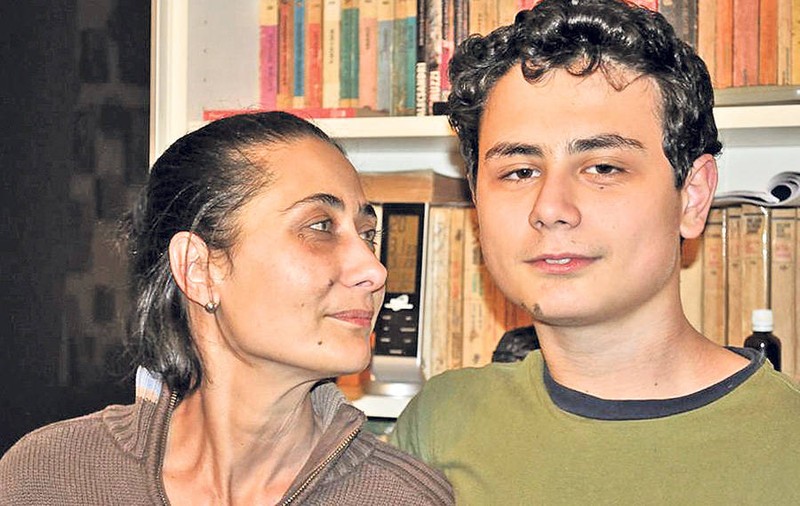 Corina Creţu a donat bani pentru Ioan Bănescu, «magicianul» chitarei! 