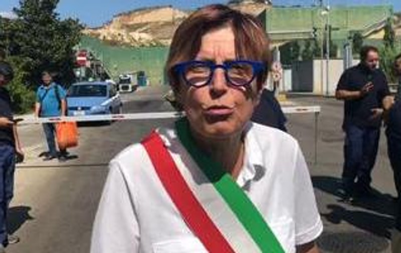 Primăriță din Italia, acuzată de rasism, după ce a spus în urma unui furt de cabluri că făptașii “or fi fost români”