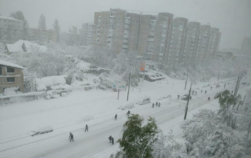 VIDEO/ Cum va fi vremea în weekendul 20-21 ianuarie. Va ninge şi sâmbătă, şi duminică în mare parte din ţară, anunţă meteorologii