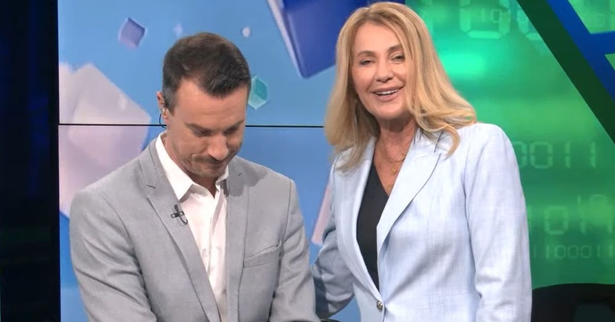 Claudiu Popa și Nadia Comăneci în studioul Euronews România