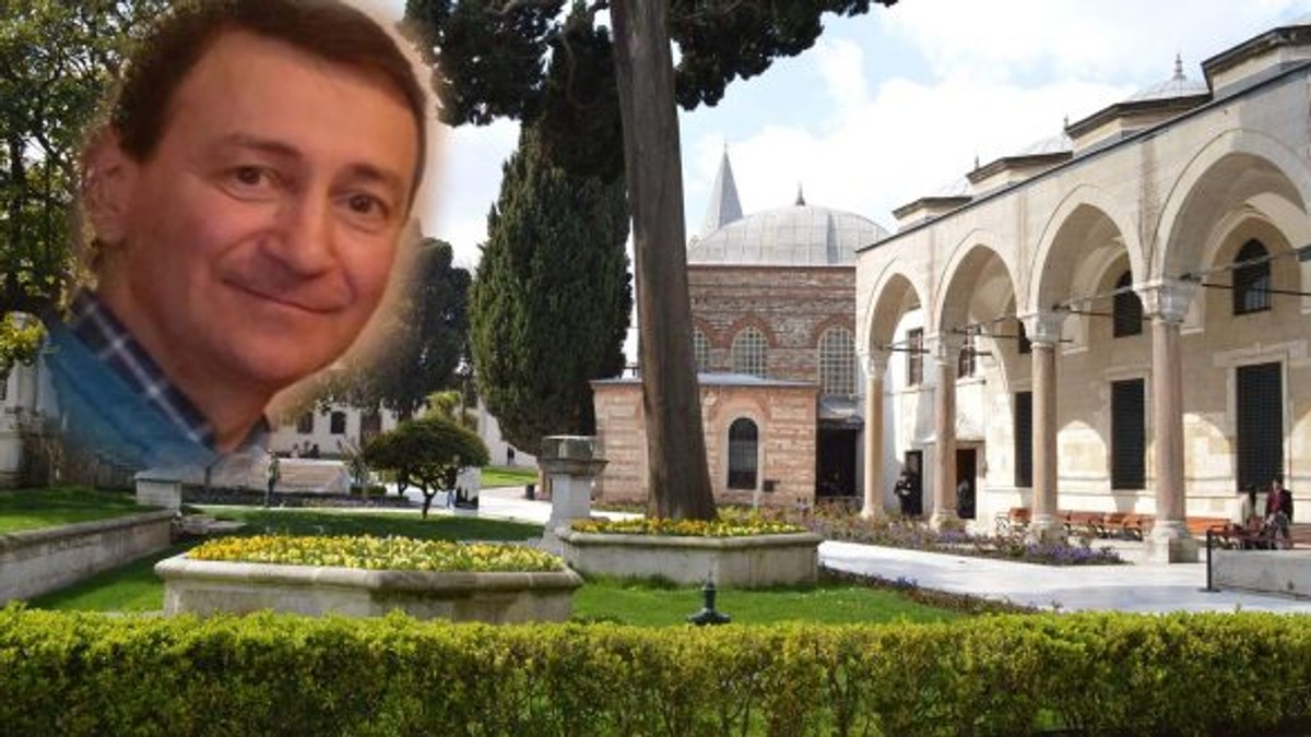 Palatului Topkapi din Istanbul. Palatul Topkapi din Istanbul, iar în medalion se află Salvatore Popescu, bărbatul din Ploiești dispărut în Turcia