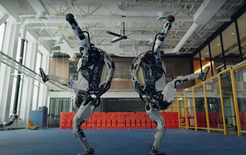 VIDEO | Imagini de senzație. Mai mulți roboți au dansat pe celebra piesă "Do you love me"