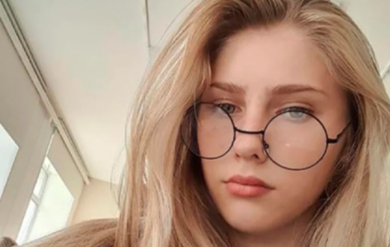 O elevă de 17 ani din Siberia a fost bătută până la leșin de un angajat al tatălui său și aruncată la porcii care au ucis-o