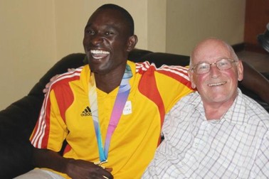 Colm O'Connell, alături de David Rudisha