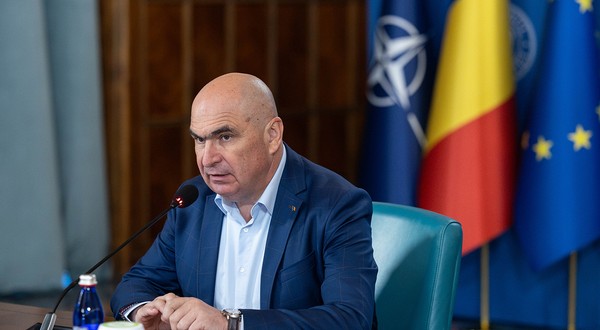 Ilie Bolojan, premierul Romaniei, in biroul Guvernului