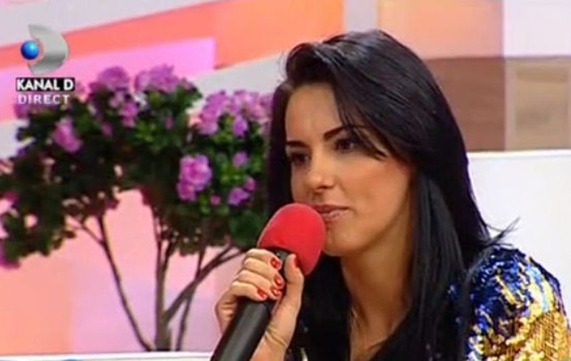 LAVINIA DĂ DIN CASĂ! A POVESTIT CUM A FOST ÎNTÂLNIREA LUI BĂNICĂ JUNIOR CU PĂRINŢII EI!
