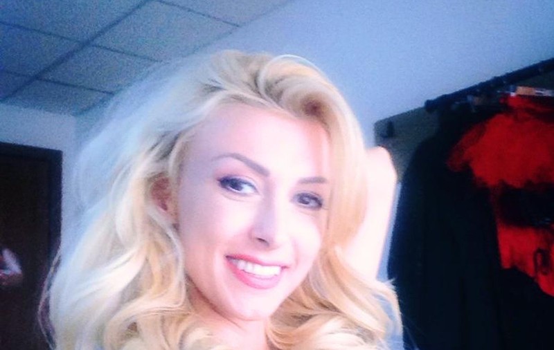 ANDREEA BĂLAN face DEZVĂLUIRI despre BĂRBATUL cu care a fost FOTOGRAFIATĂ ÎN TANDREŢURI!