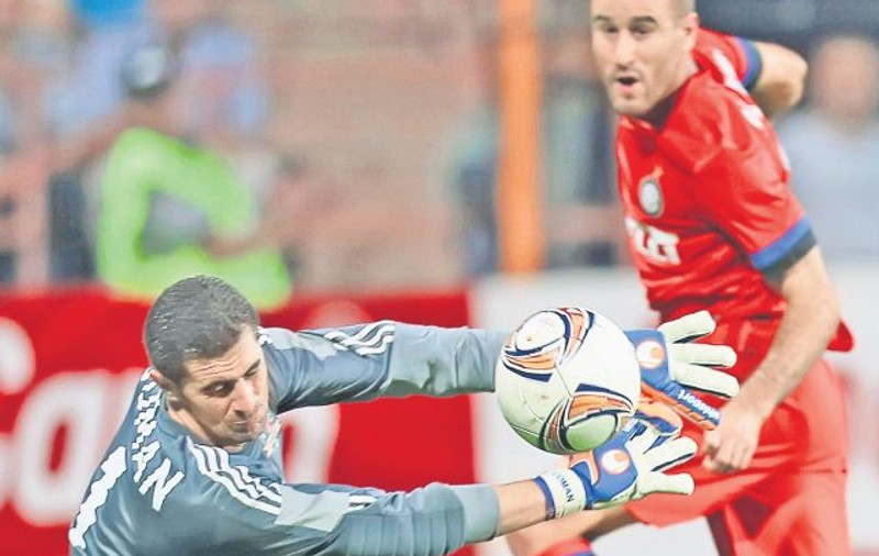 EXCLUSIV! Dani Coman, portarul lui FC Vaslui, are restanţe de 4.258 de lei la întreţinere!