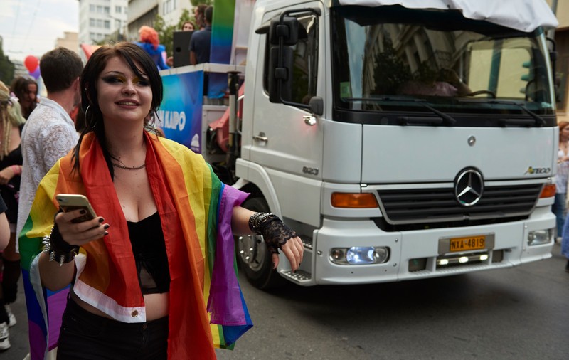 Premierul grec Mitsotakis vrea să legalizeze căsătoriile homosexuale și să le permită cuplurilor de același sex să adopte copii