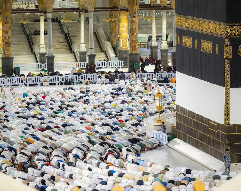 Peste 900 de oameni au murit la pelerinajul de la Mecca, din cauza temperaturilor de peste 50 de grade Celsius