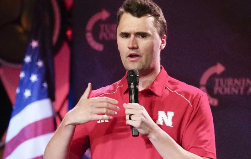 Senatorii români au ţinut un moment de reculegere în memoria activistului conservator Charlie Kirk