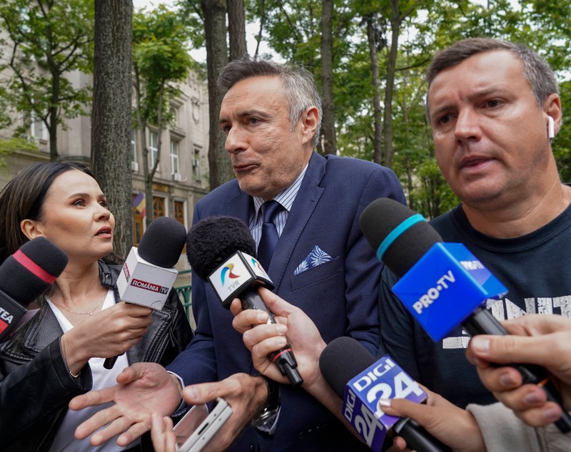 Fostul șef SRI Florian Coldea, generalul SRI Dumitru Dumbravă şi avocatul Doru Trăilă, plasaţi sub control judiciar