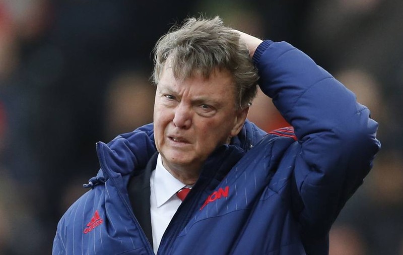 OFICIAL. Louis van Gaal, dat afară de la Manchester United. Îl înlocuiește un fost aghiotant?