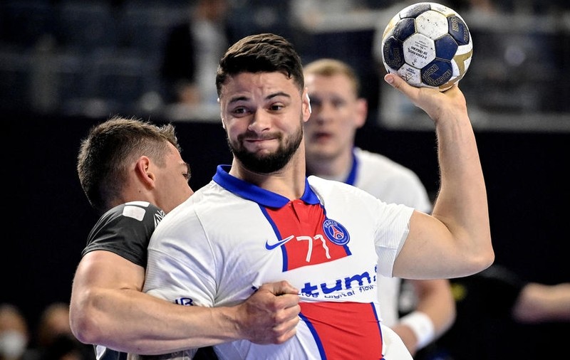 Handbalist de la PSG, înjunghiat chiar în noaptea de Revelion, la Paris! Cum se simte sportivul