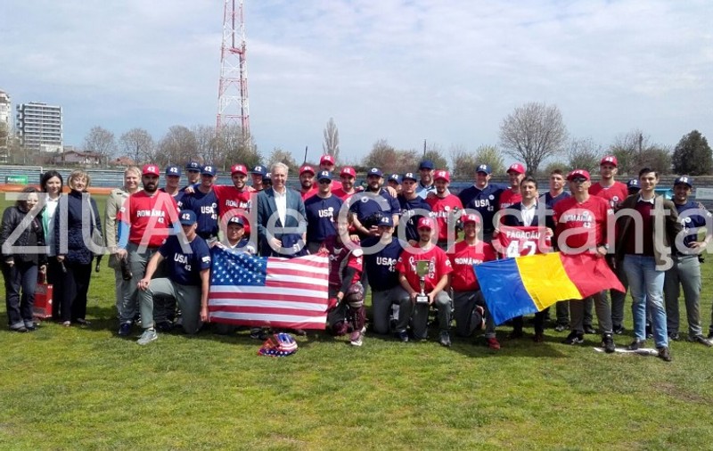 Echipa națională de baseball a României a învins o selecționată a soldaților americani cu 6-4 într-un meci demonstrativ