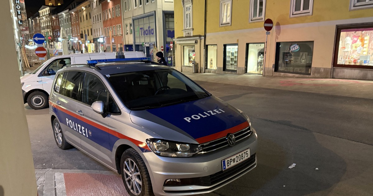 Poliția care a venit în urma atacului cu cuțitul în Villach