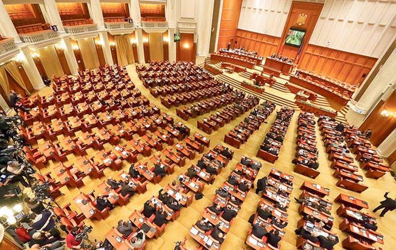 Bilanțul Parlamentului: Probleme penale, migrație record, tranzacții financiare spectaculoase