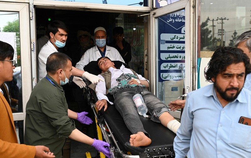 Trei explozii la un liceu din Kabul. Cel puțin 6 morți, în ceea ce se crede a fi un atentat sinucigaș cu bombă