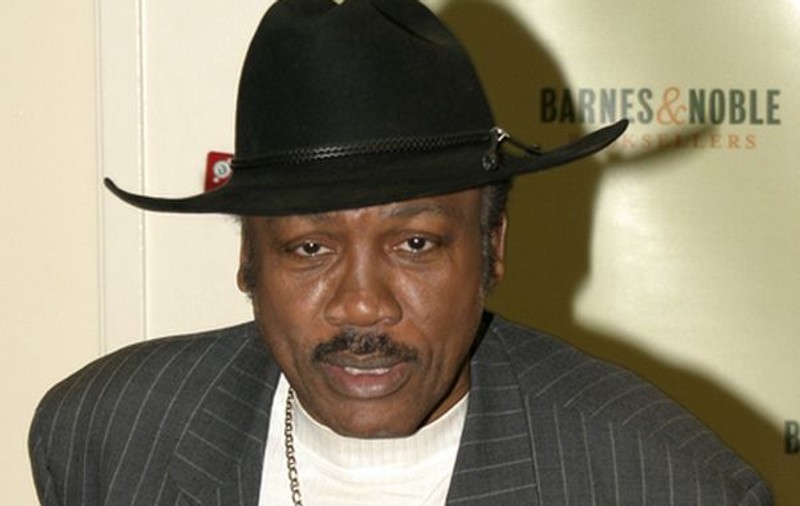 Joe Frazier a pierdut lupta cu cancerul de ficat. Citeşte-i povestea impresionantă!