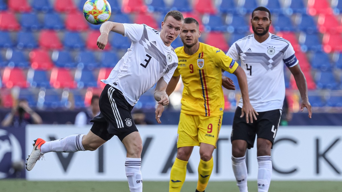 ANALIZĂ | Tinerii tricolori s-au luat la luptă dreaptă cu un colos al fotbalului mondial. Puțini, dar buni