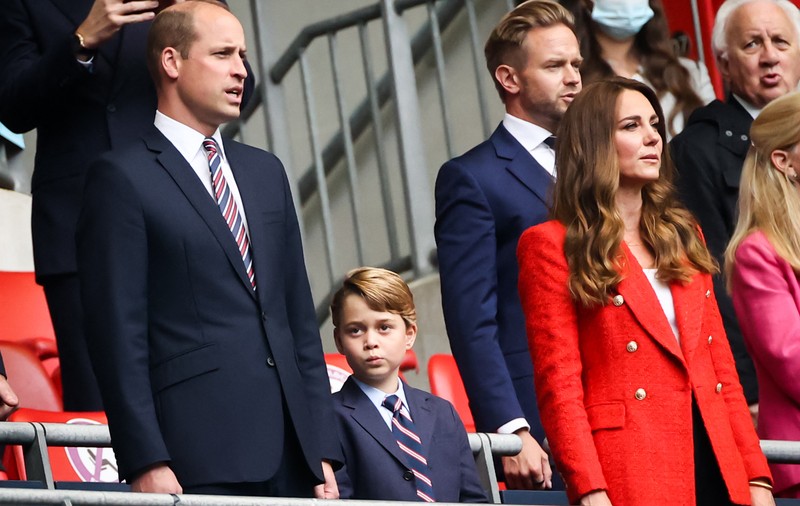 Ducii de Cambridge și prințul George, la meciul Anglia-Germania. Imagini din tribune