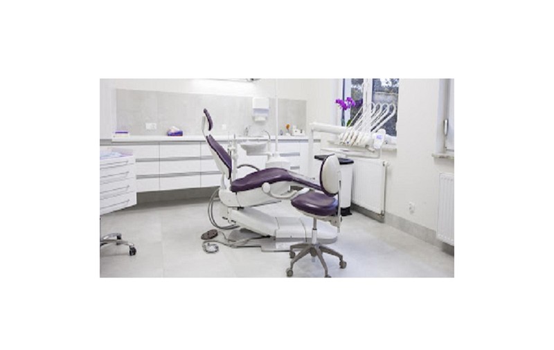 De ce tot mai mulți pacienți aleg SparklingMoon – cabinet stomatologic modern din sector 4, cu tratamente fără durere și tehnologie laser