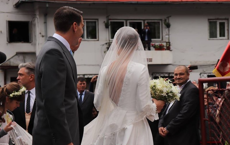CORESPONDENȚĂ DIN SINAIA/ Cum au arătat nașii principelul Nicolae și ai Alinei Binder | FOTO