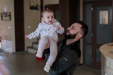 Eremia și mezina familiei | Foto: Vlad Chirea