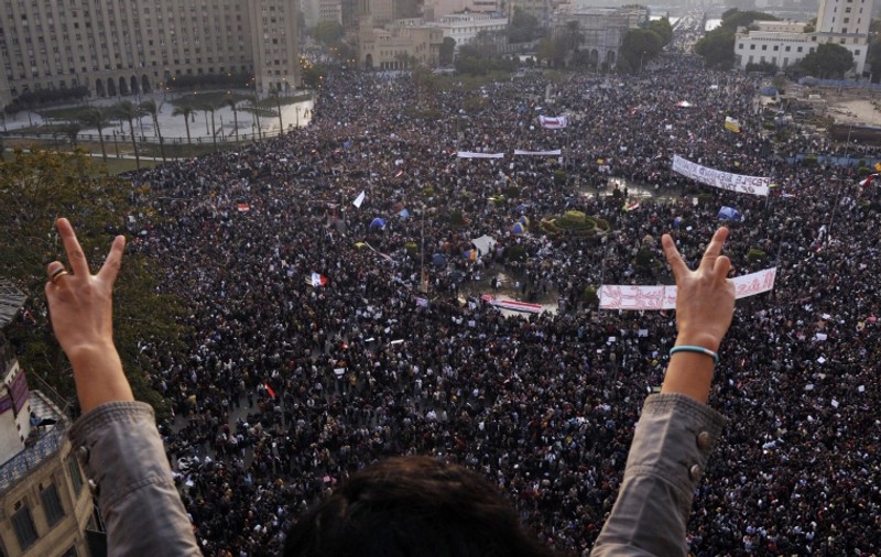 Foto | Milioane de egipteni au strigat ieri la adresa preşedintelui: Cară-te, Mubarak!