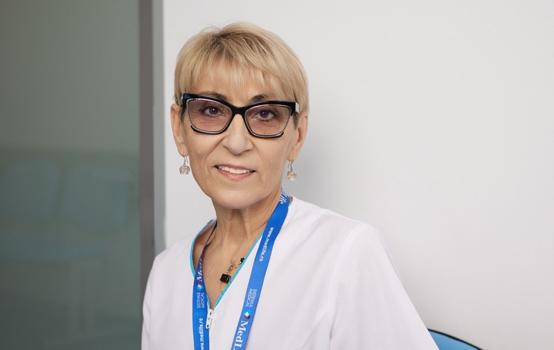 [Medici Buni] Dr. Pavel Daciana, MedLife Genesys: „Nu cred că aș putea exista fără această profesie – face parte din mine. Aceasta sunt eu, omul medic și medicul om.”