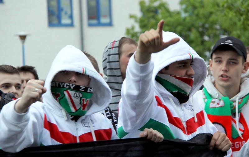 ”Legionarii” controlaţi la intrarea în Bucureşti!
