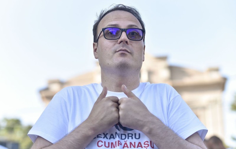Plângere penală împotriva lui Alexandru Cumpănașu. Ce acuzații îi aduce mama unei adolescente din București