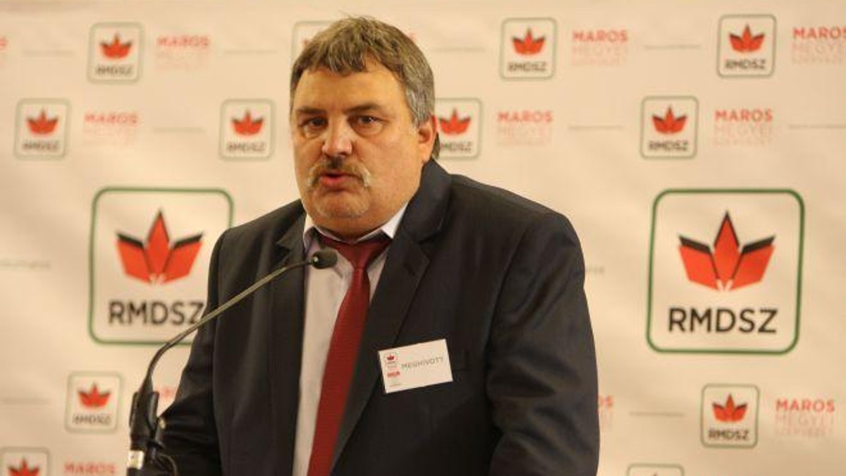 Directorul de cabinet al unui secretar de stat este acuzat de furtul unui acumulator portabil dintr-un supermarket. Ce explicații a dat