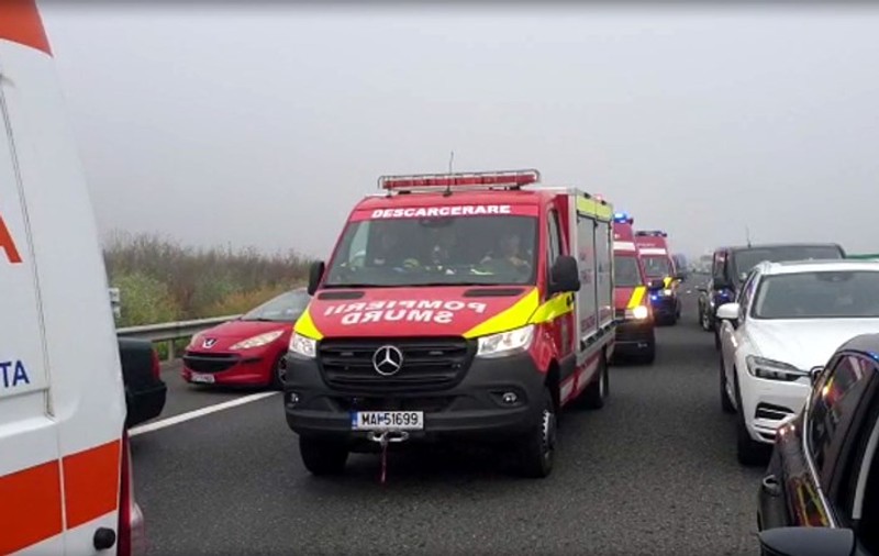 Pericol de explozie în Giurgiu, după ce un camion încărcat cu azotat de amoniu a luat foc în timpul mersului