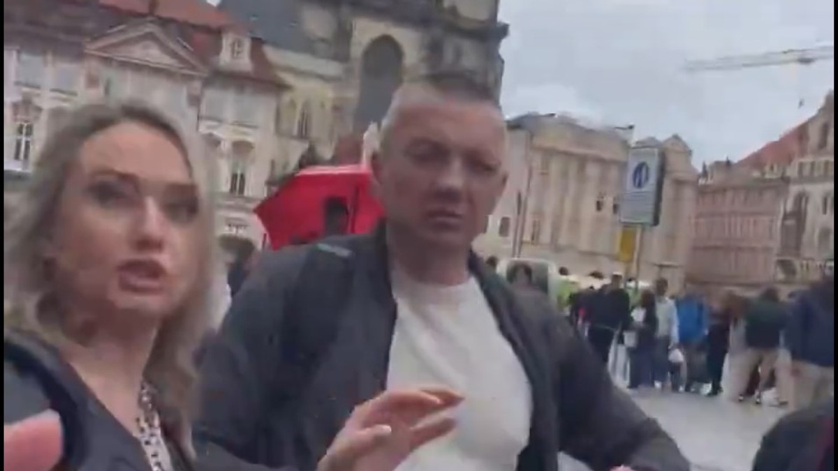 Doi membri ai grupului de vorbitori de rusă acuzați de agresiune la Praga Captură X