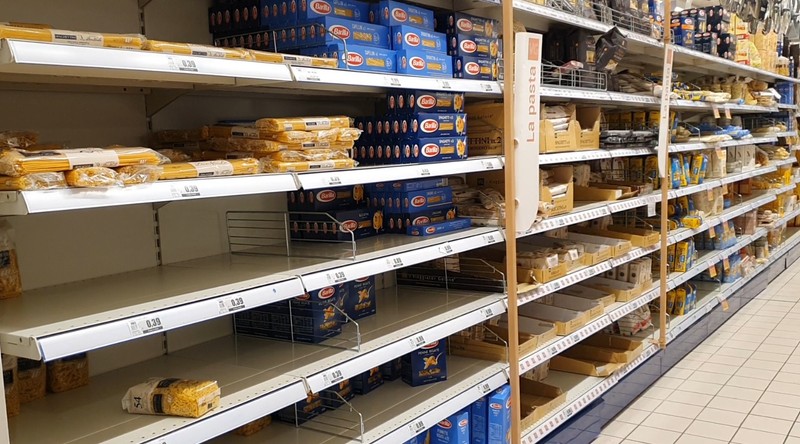 Pastele, mâncarea de urgență a italienilor. Foto: Andreea Archip