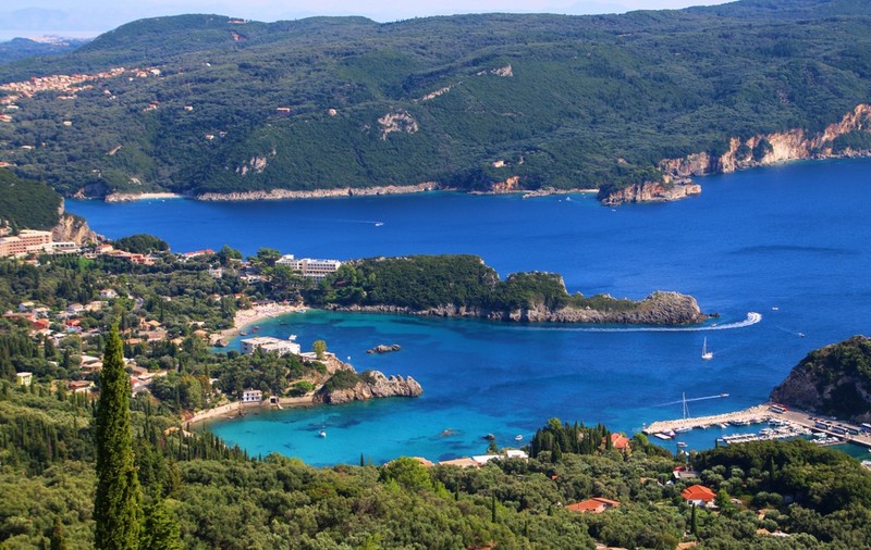 (P) Paleokastritsa, locul de legendă al insulei Corfu