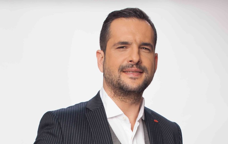 Mădălin Ionescu revine în postura de prezentator, cu emisiunea „Mădălin Ionescu Show”. Unde va putea fi văzut soțul Cristinei Șișcanu