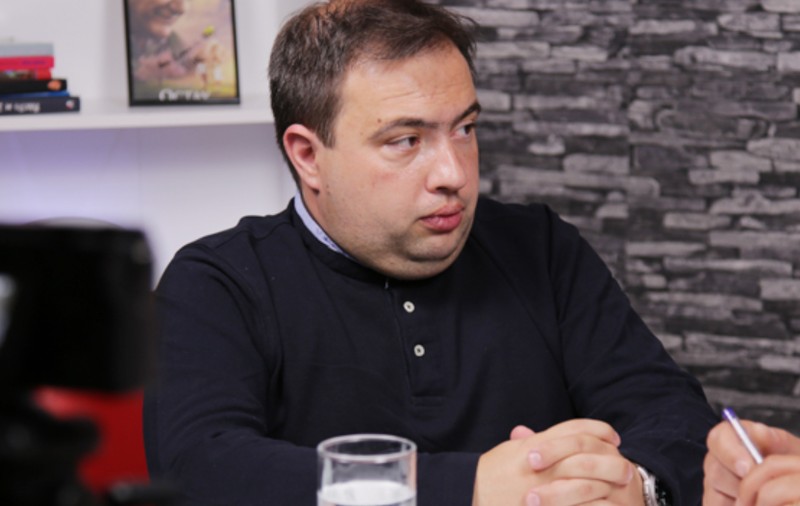 Profesor universitar la UBB Reşiţa, reținut de DNA pentru luare de mită. Acuzat că cerea șpagă de la studenți între 600 și 10.000 de euro