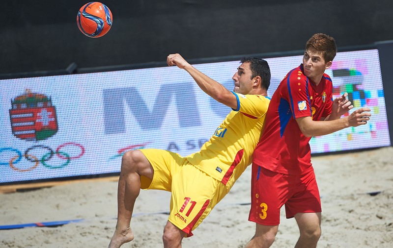 România a bătut Republica Moldova la fotbal pe plajă, la penalty-uri, și va lupta pentru promovarea în Divizia A