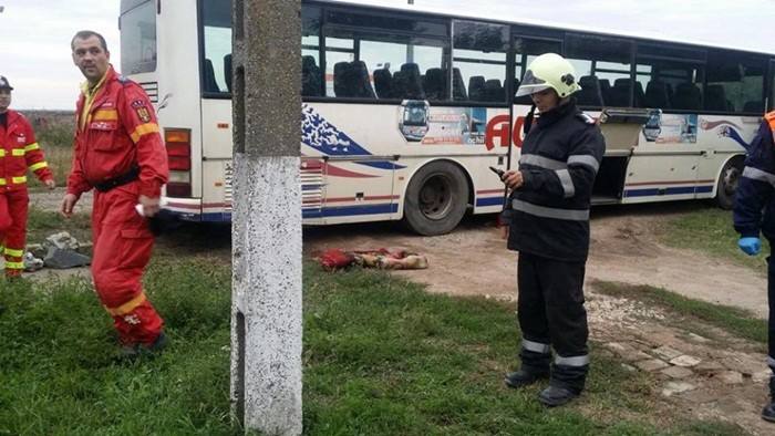 Șoferul a fost strivit de autobuz, după ce cricul a cedat sursă foto: opiniatimisoarei.ro