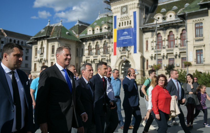VIDEO | Klaus Iohannis, mesaj pentru referendumul pe Justiţie, de la Craiova: "Dacă pierdem independenţa justiţiei, pierdem tot! DA la referendum înseamnă "PSD, acasă!"
