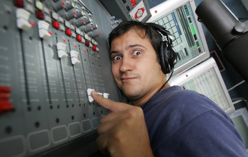 EXCLUSIV | Reacţia lui Huidu, după trecerea lui Mişu Găinuşă şi a lui Codruţ Kegheș la Radio 21