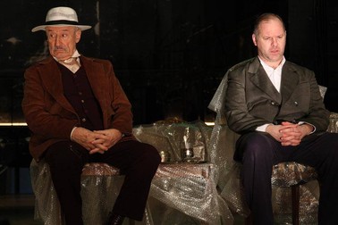 Vlad Ivanov (dreapta) alături de marele actor Victor Rebenciuc