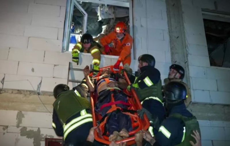 Rușii au atacat o clădire din Odesa cu rachete balistice: nouă morți