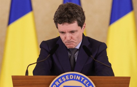 Nicușor Dan, pus într-o poziție de șah după reținerea lui Georgescu. De ce dizovarea Parlamentului ar fi o mișcare greșită, dacă Mureșan ar fi respins