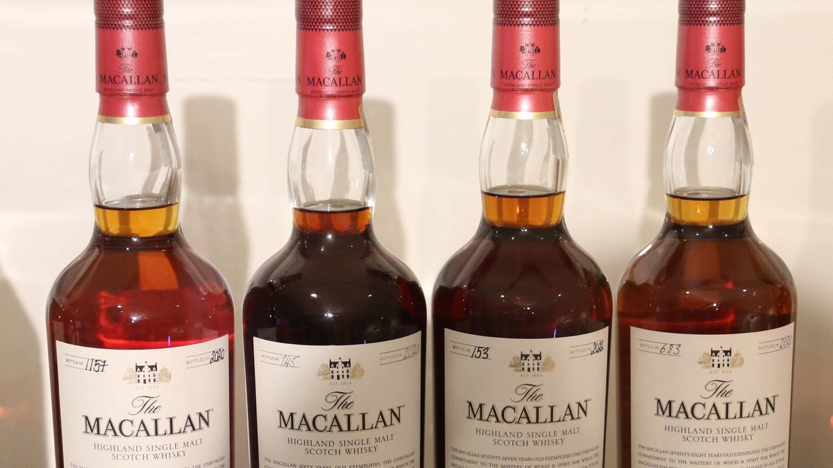 Sticle de whisky
