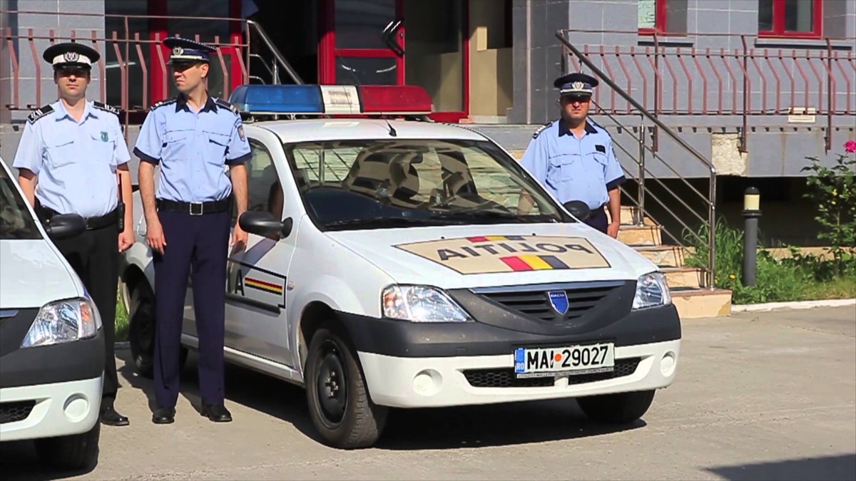 Primarul unei comune din Prahova, cercetat pentru pornografie infantilă