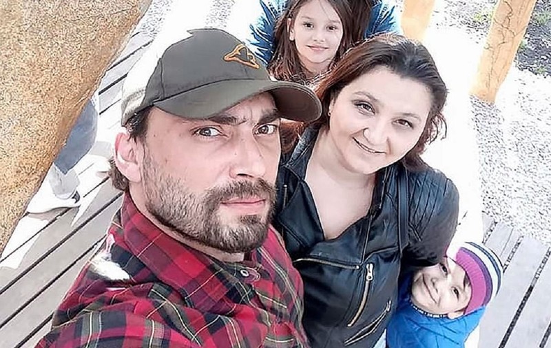 Fratele mai mic al Polinei, fetița de 10 ani împușcată de militarii ruși într-o mașină, a murit la spital. Părinții lor, uciși și ei